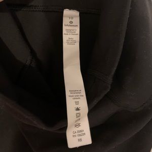 Wunder under Lululemon leggins 25’’